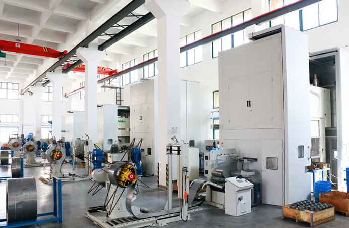 如何评估一家智能传动设备公司的技术研发与制造实力？